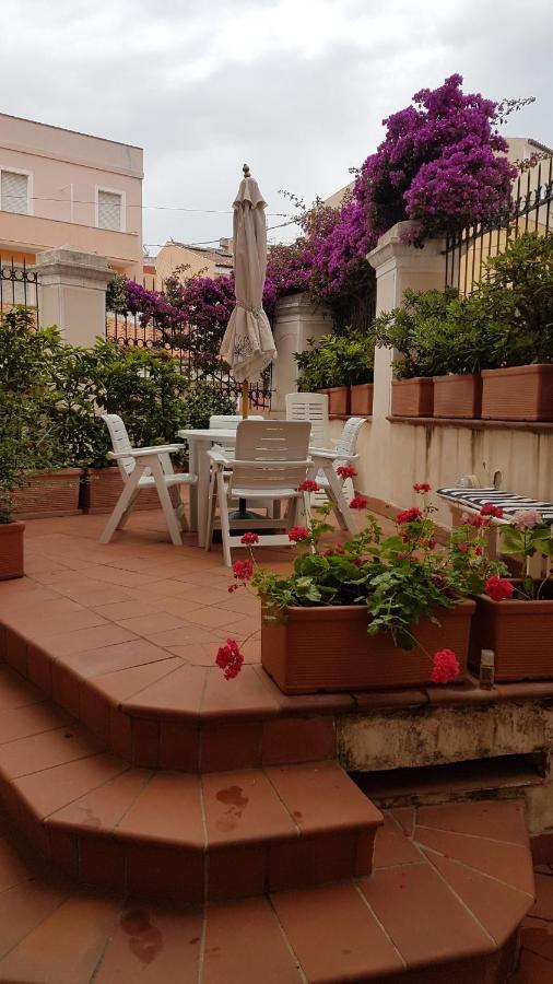 Monolocale In Villa Centrale La Maddalena  Luaran gambar