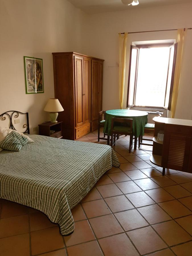 Monolocale In Villa Centrale La Maddalena  Luaran gambar